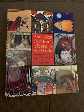 The Best Children's Books in the World - Illustrated Treasury (Red)